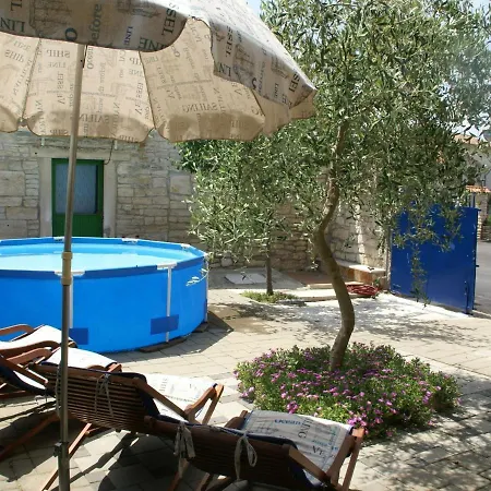 Traditional With Private Pool * Peresiji